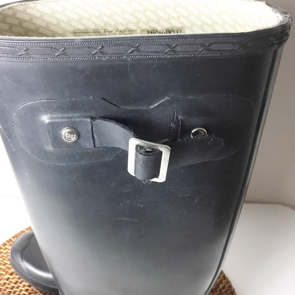 Hunter Black Women's Winter & Rain Boots - Picture 10 of 12